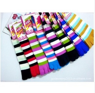 12 Pairs Womens Fuzzy Striped Toe Socks Soft Warm Cute Sock 9-11 Shoe Size 5-10