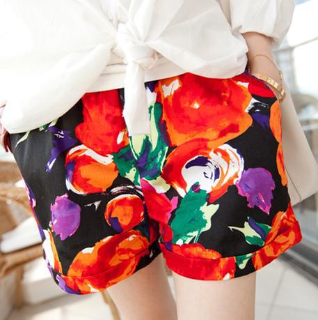 2013 New Bohemian colourful abstract art leisure beach shorts hot pants for a holiday by the sea