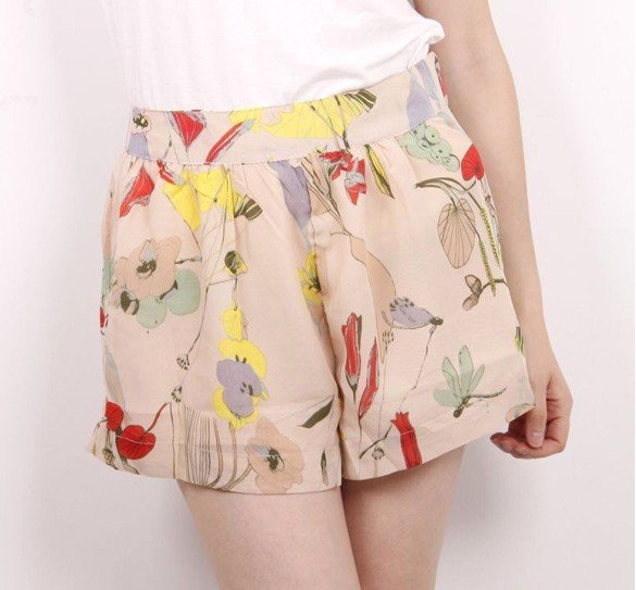 Fashion Women's Zipper Fly Print Chiffon Shorts  Pants  Available in 3 Sizes Free Delivery