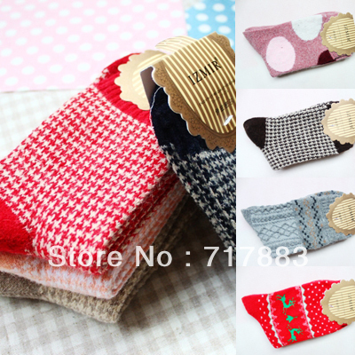 FREE SHIPPING 2013 fashion plaid vintage thickening female 100% cotton sock rabbit wool winter socks,high quality