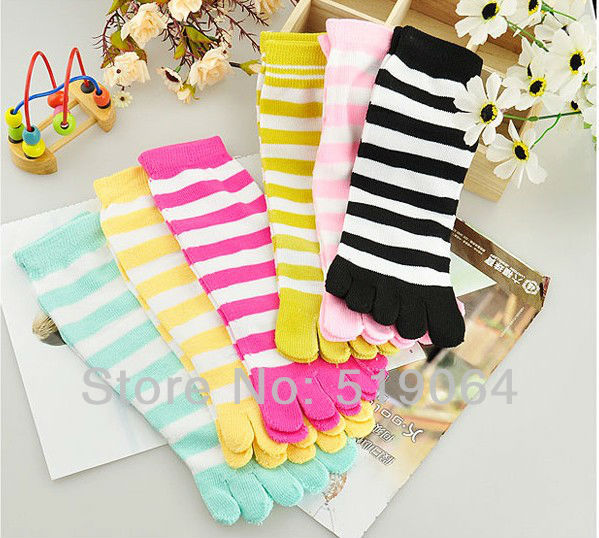 [ Free Shipping ] 20pairs/lot warmth ladies five toe socks , many beautiful styles five fingers socks socks