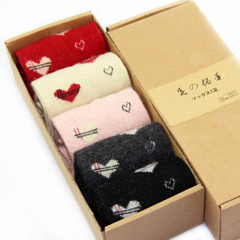 Free Shipping! 5 pairs/lot Female Thickening Rabbit Wool Socks Small Heart for Autumn and Winter Gift Package