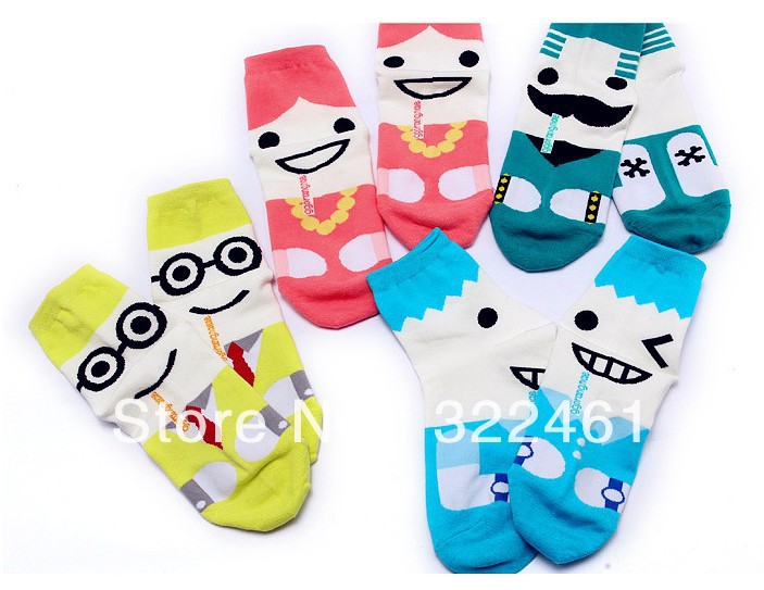 Free shipping by CPMA~~HOT SALE good quality Smiling face sock Cand color Kawaii sock four color option 10piars/lot