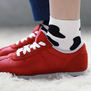 Free Shipping Personalized Black and White Cow Pattern Women's Socks 100% Cotton Socks Wholesale
