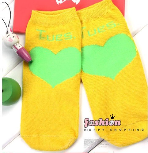 Free shipping simple package 7 candy color weekly women athletic sox/Socks printed with heart shape,princess lovely socks