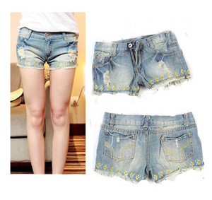 Hot Punk Women Jeans Embroid Flange Hole Wash White Shorts DENIM Hot Short Pants