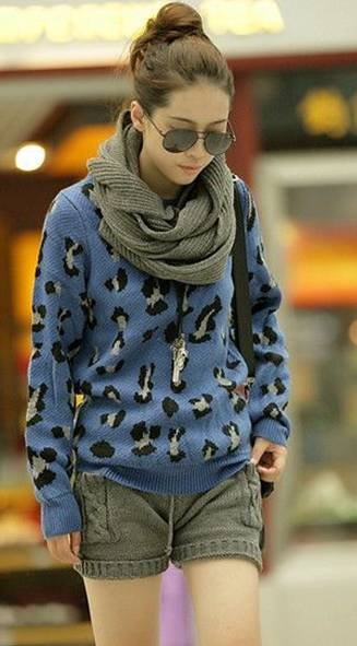 Korean Women 2011 new autumn and winter , fashion knitting yarn twist tie loose shorts , pants