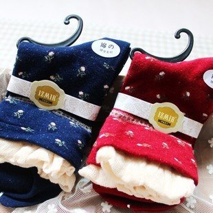 Min Order $10(mixed order)Sweet milk white lace cotton socks small floral lady socksWHOLESALE FREE SHIPPING
