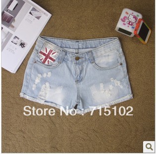The flag printing 2013 new Korean Women frayed hole in the spring and summer of loose denim shorts shorts