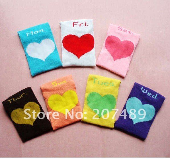 Wholesale free shipping  female Soft Cotton Home Socks English Letter week  Cute Beautiful Loving heart  7 color