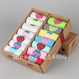 Women Female Sweet Strawberry Pure Polyester Cotton Lounged Weekly 7pc/box Socks
