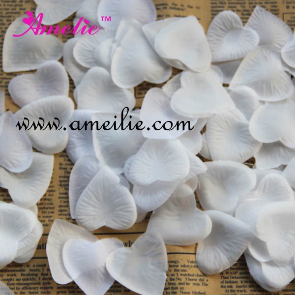 100pcs/pack White Heart Petals White Silk Rose Petals Wedding Favor Festival Decoration Hand Throwing Flowers  free shipping