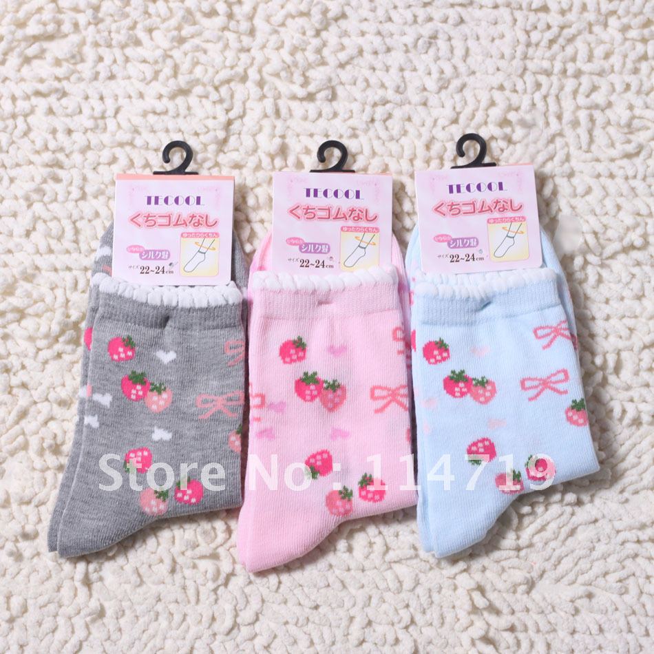 10pairs/lot wholesale Fashion Women's Female sports socks lace decoration 100% cotton combed slippers 3 color  FREE SHIPPING
