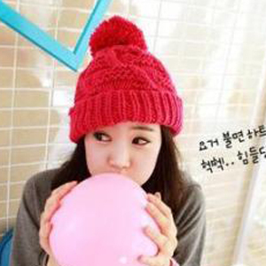 20 autumn and winter knitted hat women's heart knitted hat ball love hat 105