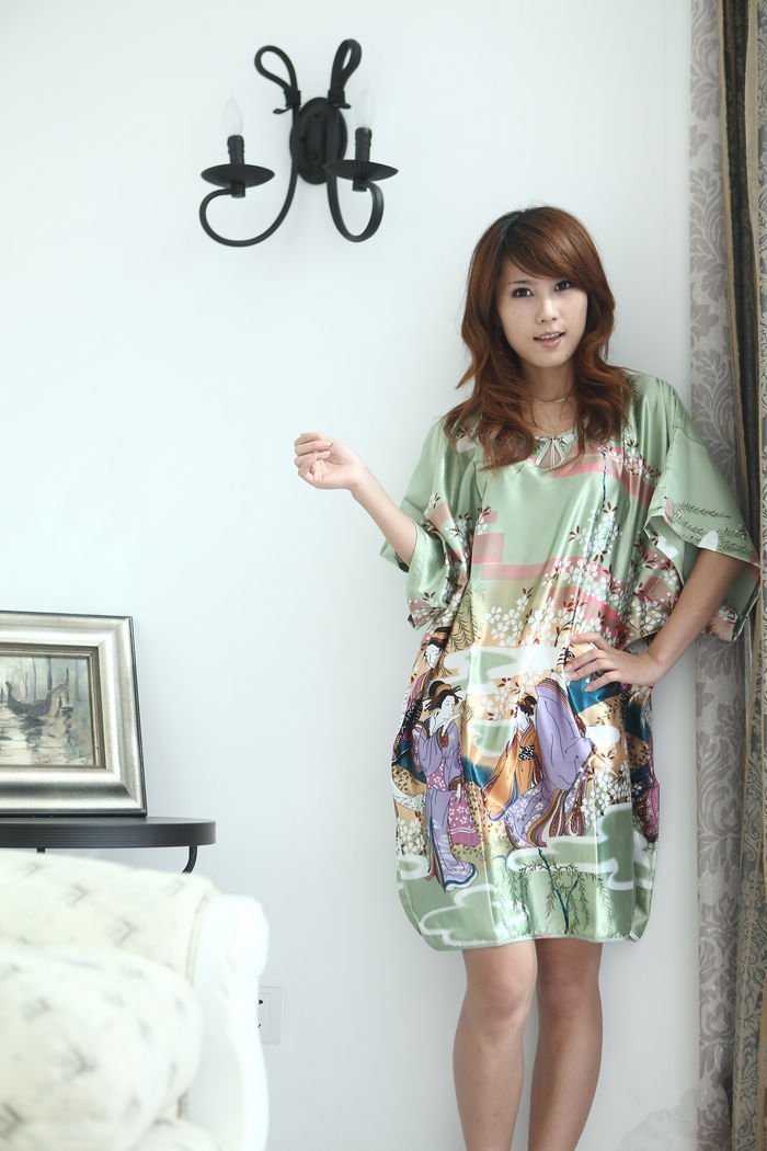 2010 New Fashion Silk Pajamas, 100% Silk Pajamas, High Fashion Silk Pajamas