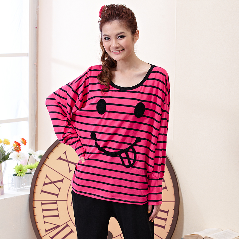 2012 autumn and winter new arrival fashion cartoon women's sleepwear set lounge