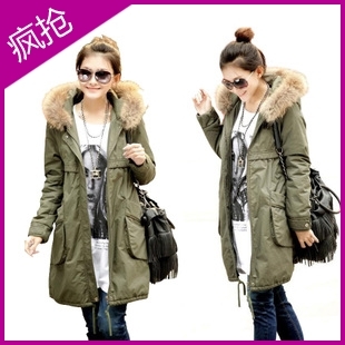 2012 autumn and winter thickening cotton-padded jacket outerwear Army Green raccoon  fur collar medium-long wadded jacket HL15