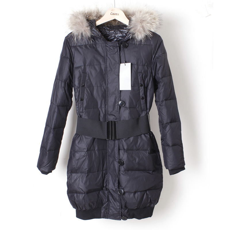 2012 autumn and winter thickening thermal fur collar black long design slim down coat female Free Shipping