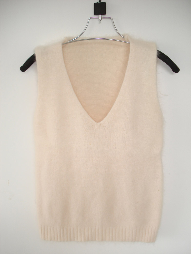 2012 autumn and winter women V-neck sweater vest thermal invisible solid color knitted rabbit fur basic shirt vest