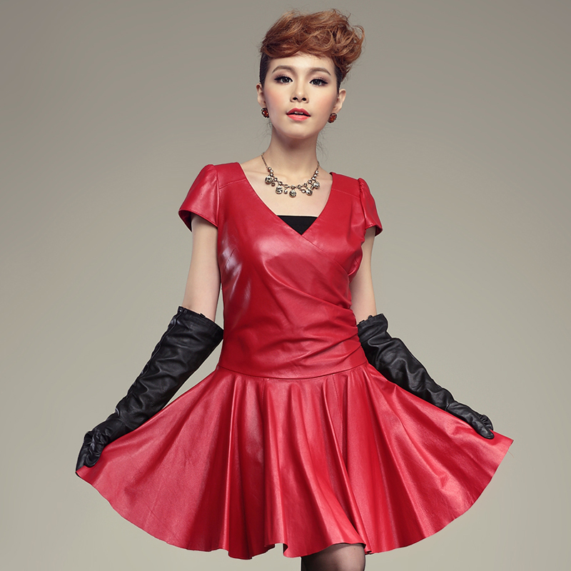 2012 autumn genuine leather one-piece dress sheepskin slim leather skirt miniskirt pleated skirt Free shipping