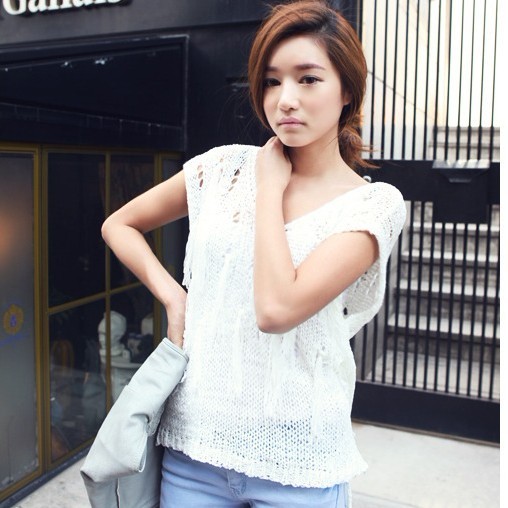 2012 autumn new arrival gentlewomen all-match aesthetic tassel pullover V-neck sleeveless sweater female