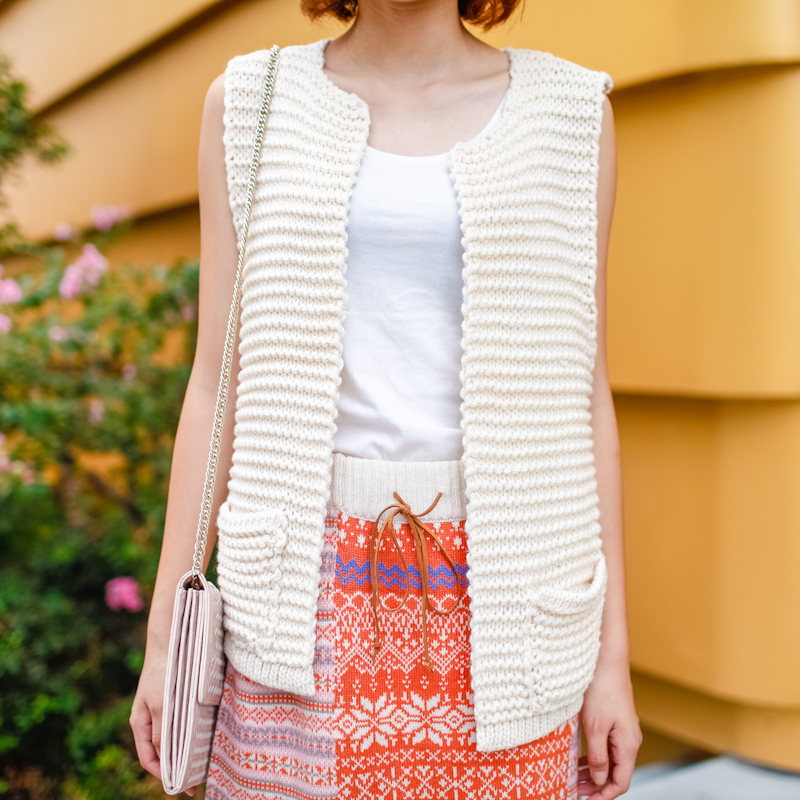 2012 autumn preppy style twisted knitted sweater loose pocket cardigan yarn vest s1268