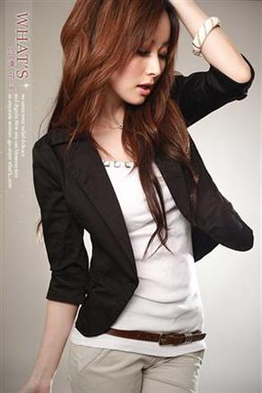 2012 autumn women's slim round buckle three quarter sleeve suit jacketT0017