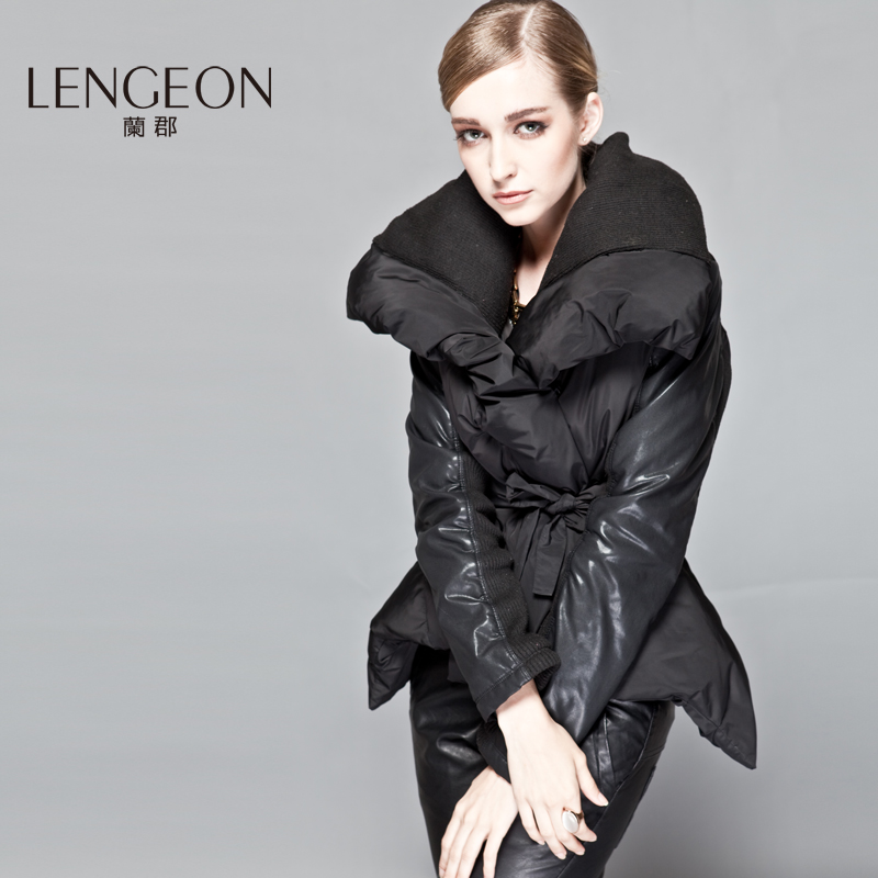 2012 down coat short design female fashion thin white duck down