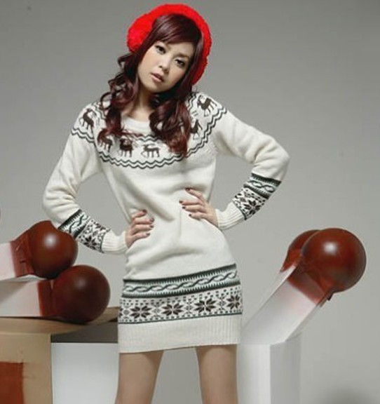 2012 fashion  women's knitwear christmas deer pattern slim sweater New Year's outwear pullovers