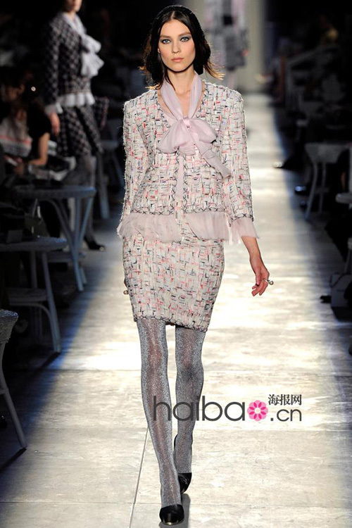 2012 fashion woolen plaid three quarter sleeve outerwear half-skirt set 01