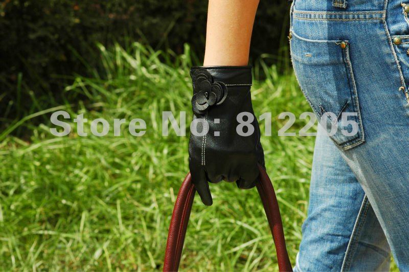 2012 Free shipping Wholesale ladies/women fashion genuine black goat leather gloves with butterfly bow  028-1