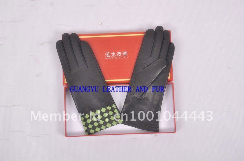 2012 Free shipping wholesale women new fashion winter genuine black leather  gloves 004-1