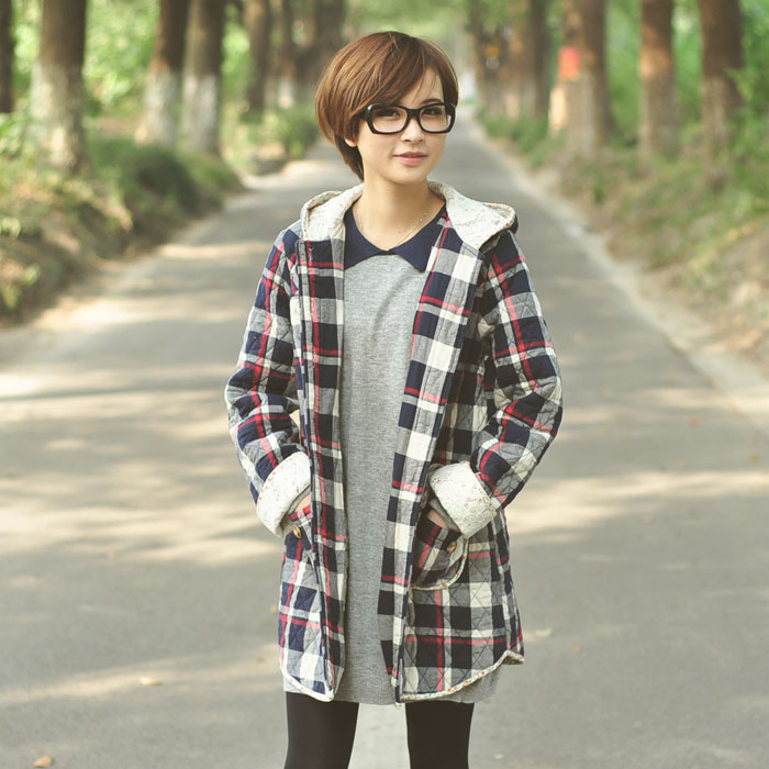 2012 fresh , plaid lace pocket with a hood trench outerwear wadded jacket women