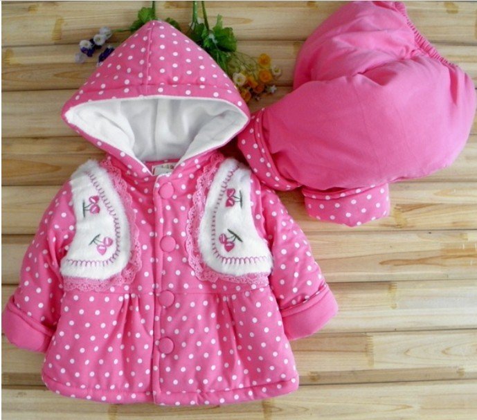 2012 Hot Sale 1 Piece Retail Dot Pattern Baby Warm Suits 2pcs/set Clothes Cherry Thicken Baby wear Lace Hoodies