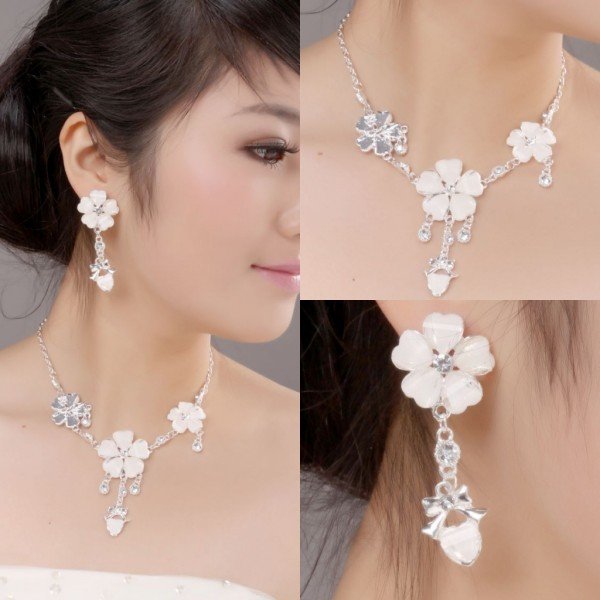 2012 Hot Selling God-Look Flowers Rhinestone Wedding Necklace And Earring Sets XL-009