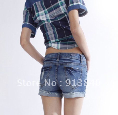 2012 light blue hole in jeans sexy shorts for woman Leisure pants / summer hot selling denim shorts women jeans free shipping