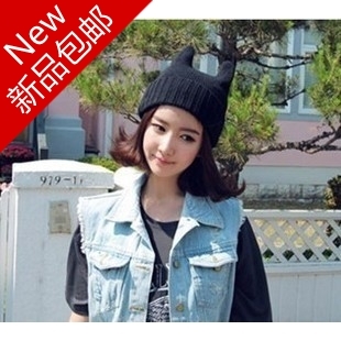 2012 little demon of knitted hat three-dimensional cat ears knitted hat free shpping