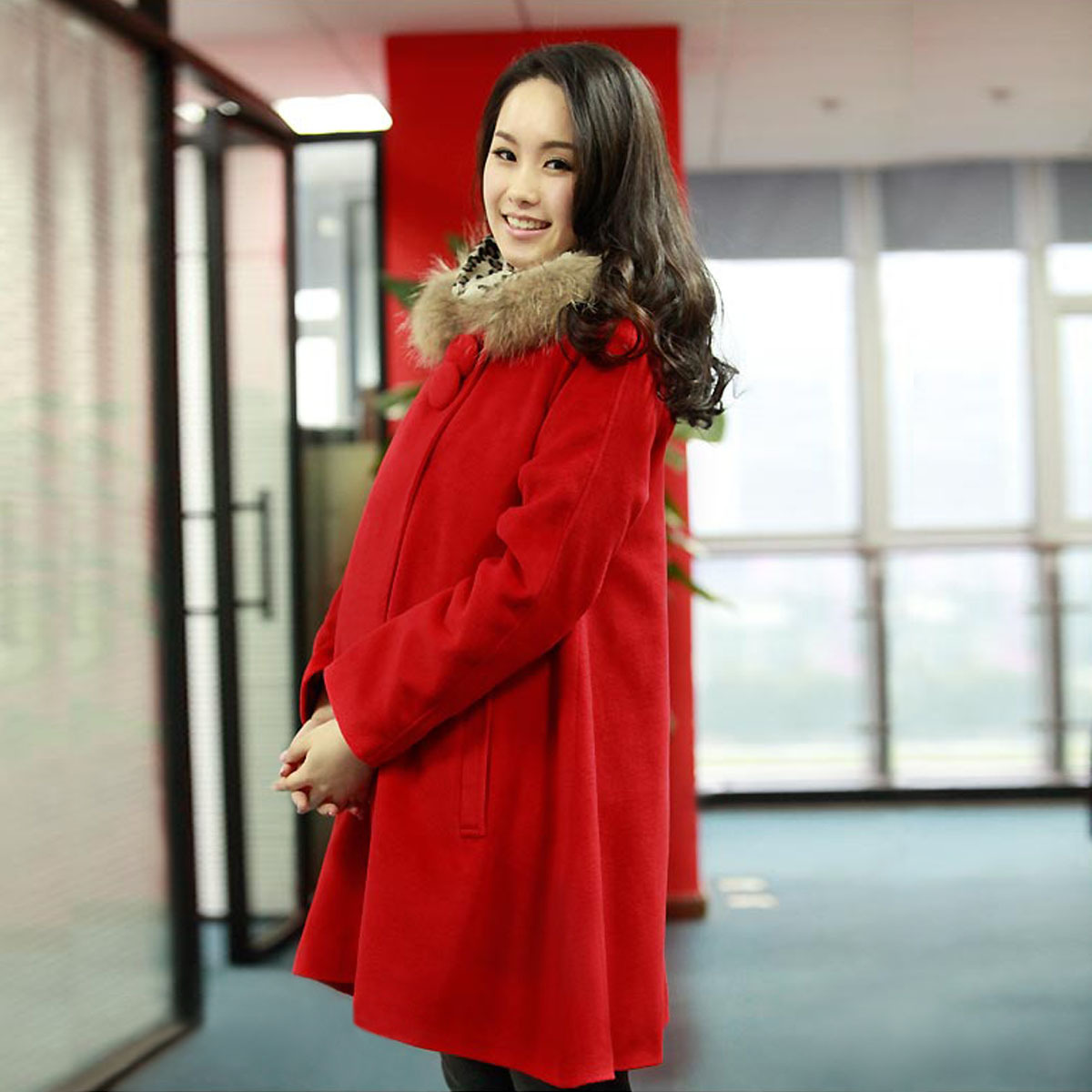 2012 maternity clothing autumn and winter hooded raccoon fur woolen overcoat outerwear 96579