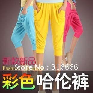 2012 new and fashion ladies' shorts for spring and summer.Viscose women 3/4 elastic baggy shorts hot item!!