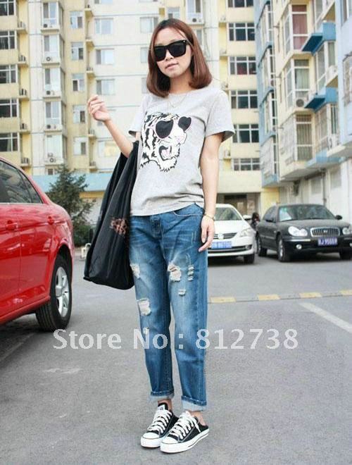 2012 new casual denim harem jeans , loose hole in the thin section in nine pairs of jeans,free shipping