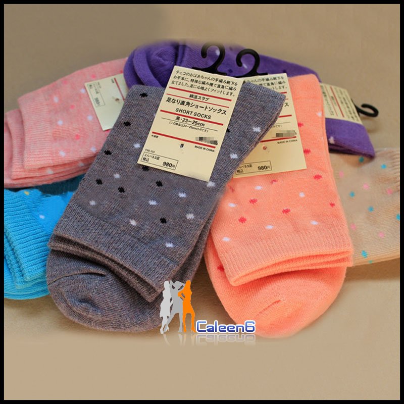 2012 New Fahion XMAS Gift For Woman Classic dot Socks Promotion Price On Sell 10pc/lot SS003