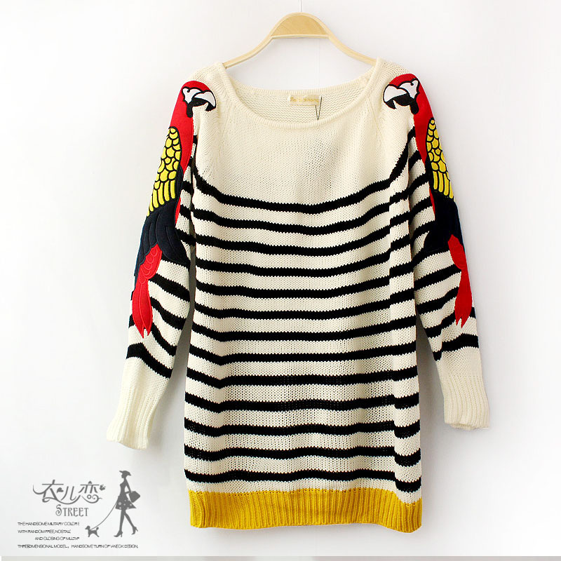 2012 new women's personality parrot embroidered applique slit neckline black and white stripe pullover geometry handsome
