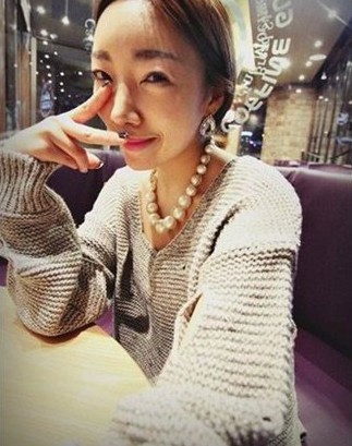 2012 sexy cutout hole fashion pullover long-sleeve sweater Women