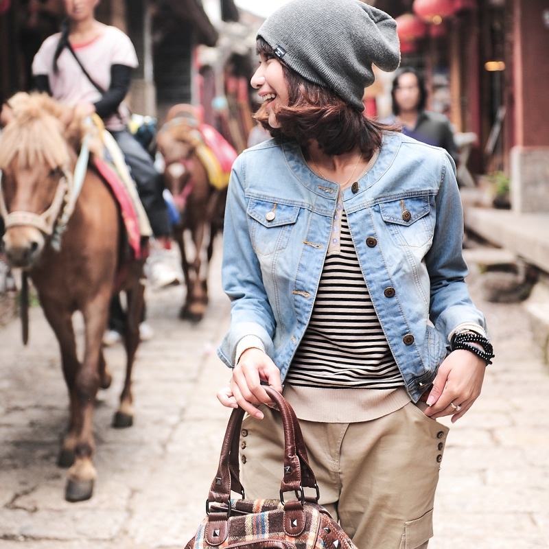 2012 spring and autumn women's short design denim outerwear a0089