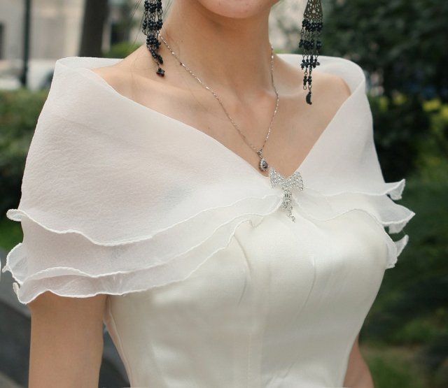 2012 style Bridal Wraps organza Wedding Dresses