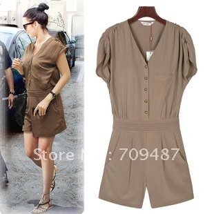 2012 Summer for ladies leisure big V Collar nude color piece pants Edge clothing shorts