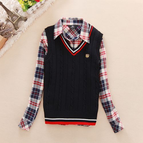 2012 sweet fashion solid color twisted V-neck slim Women sweater wool waistcoat sweater vest