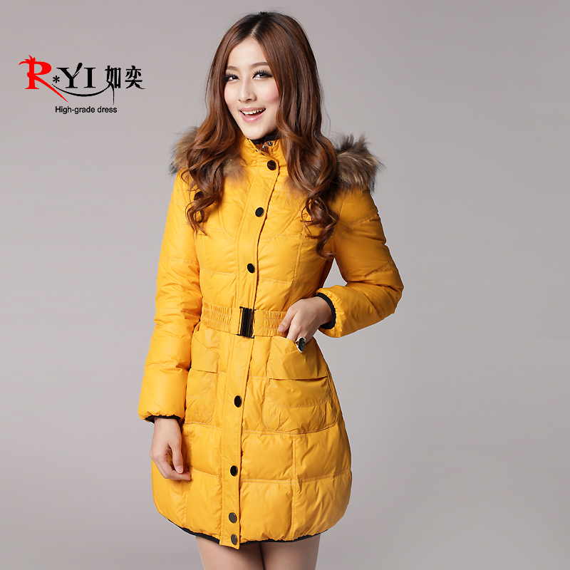 2012 winter female medium-long raccoon fur slim down coat