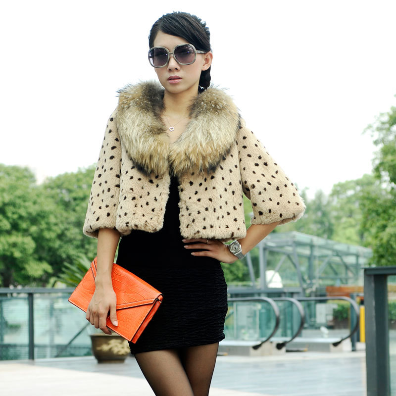 2012 winter high quality rabbit hair short design coat fur ultralarge raccoon fur o-neck three quarter sleeve