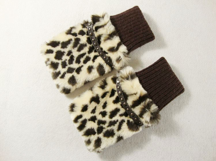 2012 winter hot-selling mm women's genuine leather pigskin leopard print fur gulps half fingerless gloves 65 semi-finger